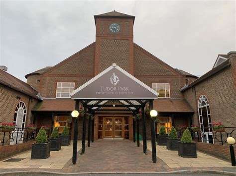 tudor park marriott hotel bearsted